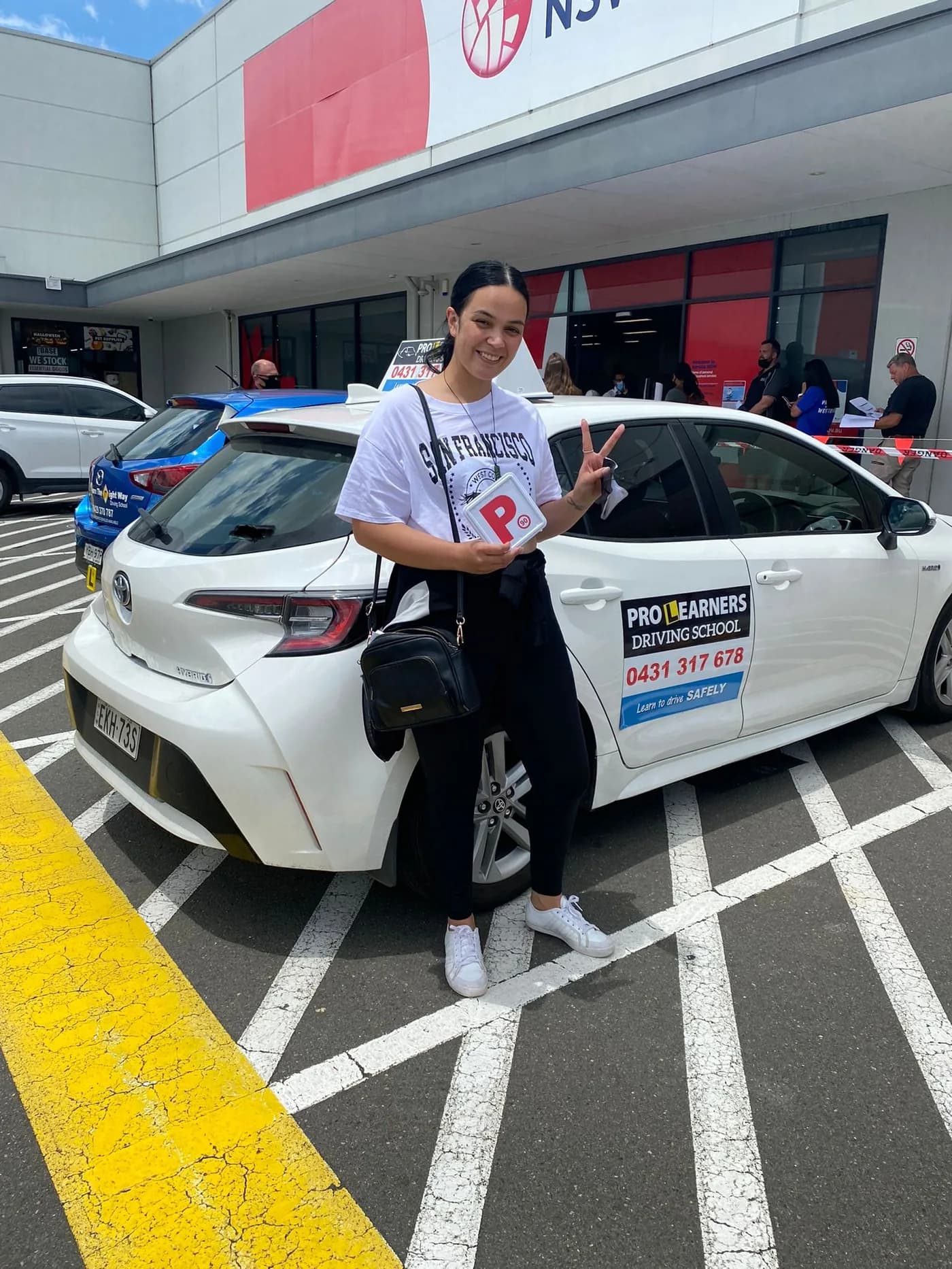 Student learning to drive automatically in Sydney